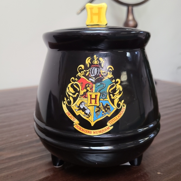 Warner Bros. Other - Harry Potter Hogwarts Cauldren Small Snack Jar